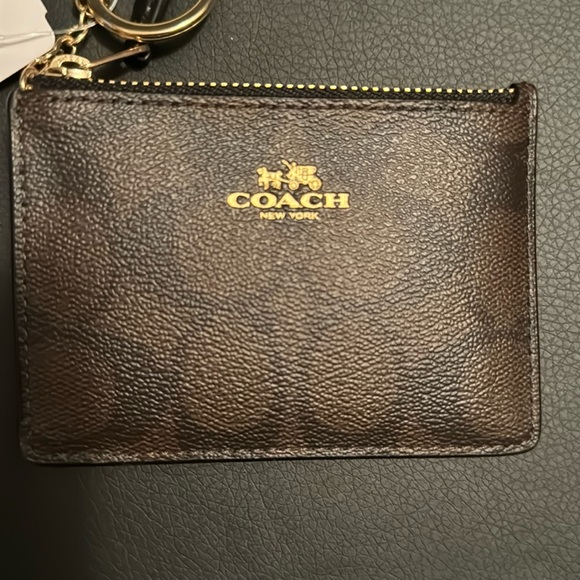 Coach ID Case Signature Canvas Size OS Color Brown - Picture 1 of 5
